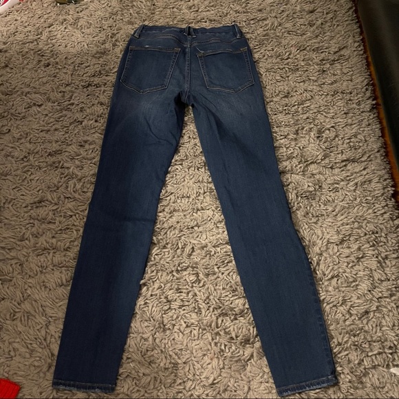 Good American Good Legs Skinny Jeans - Picture 4 of 4